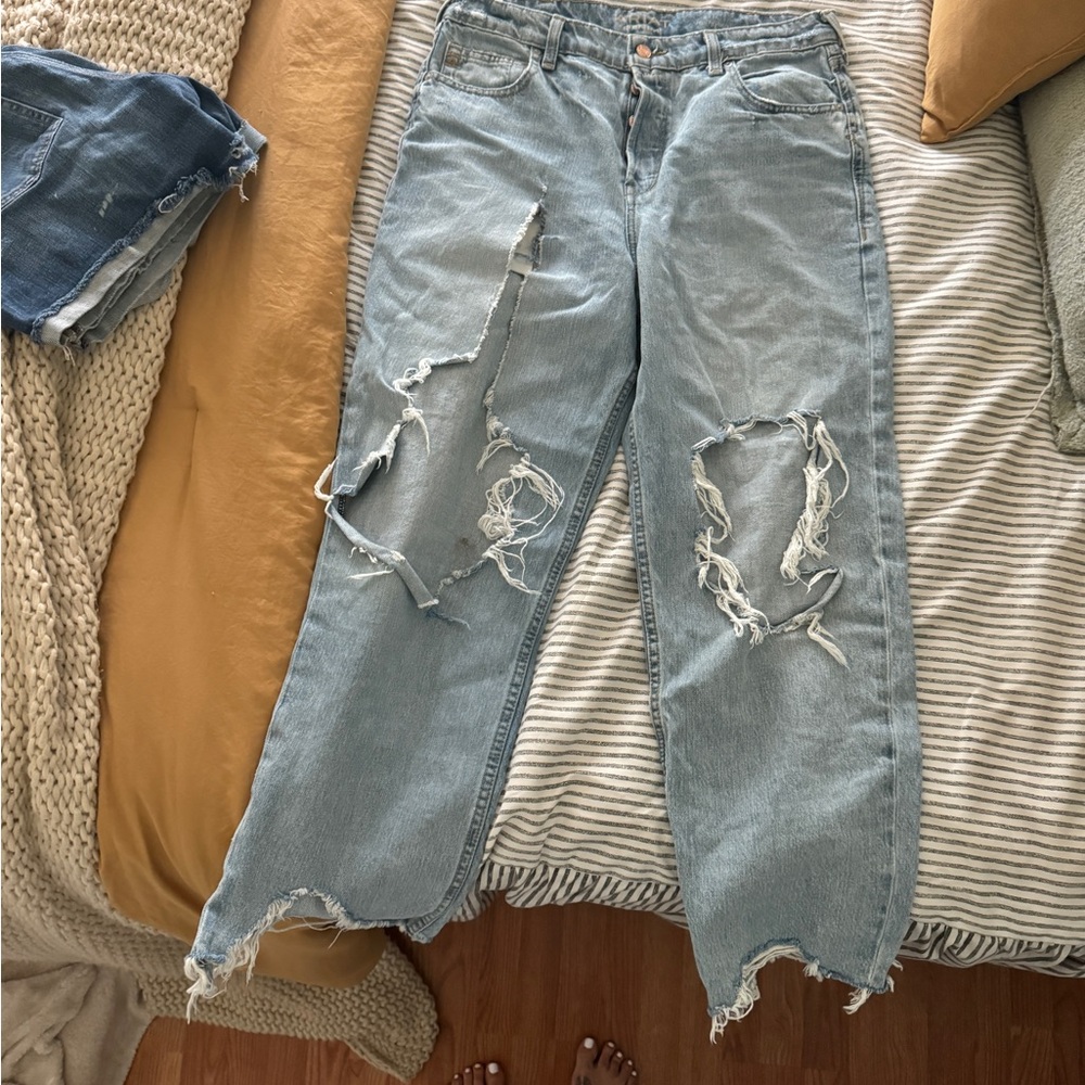 Ariat distressed high rise jeans